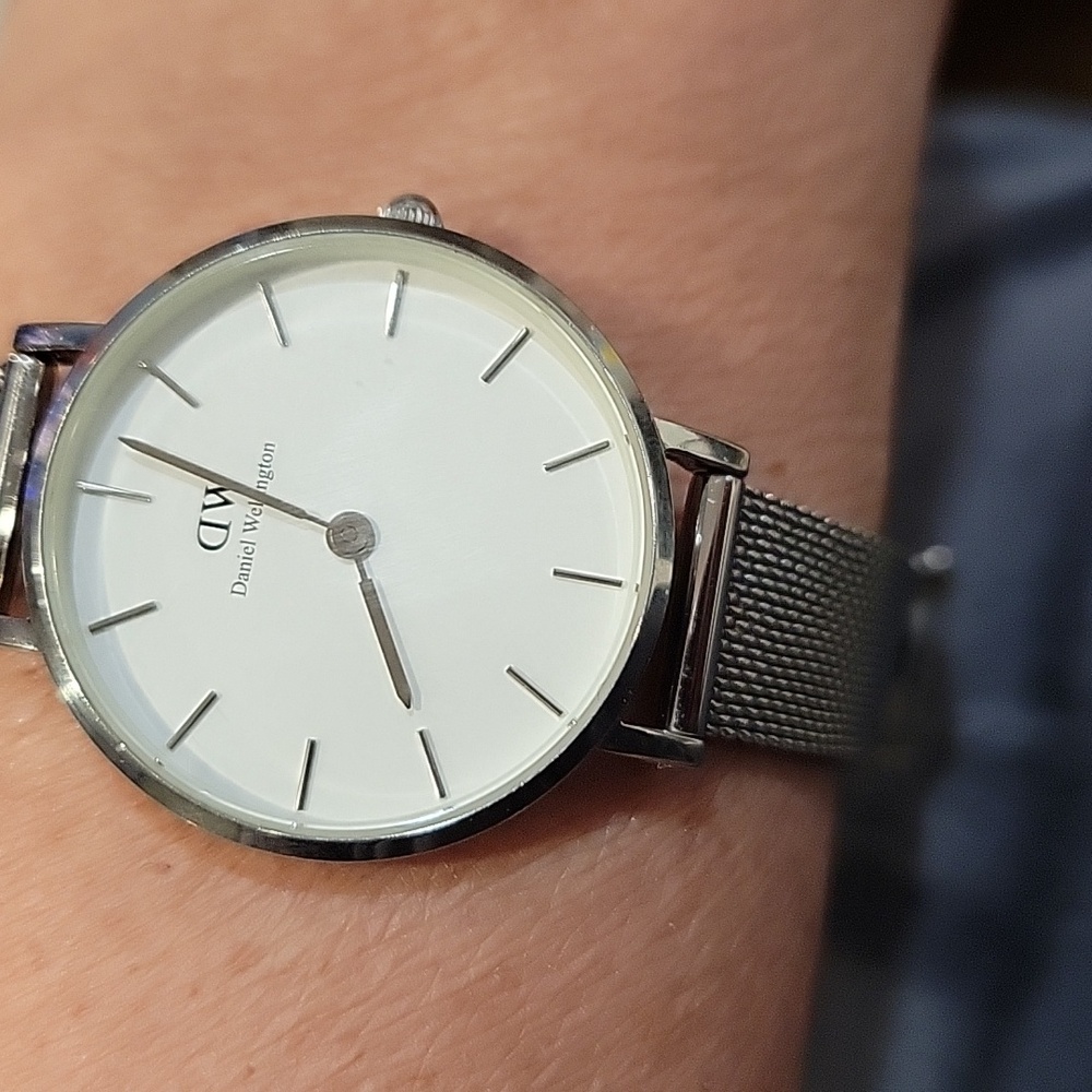 Daniel Wellington Silver Mesh Watch with White Face. Womens Watch.